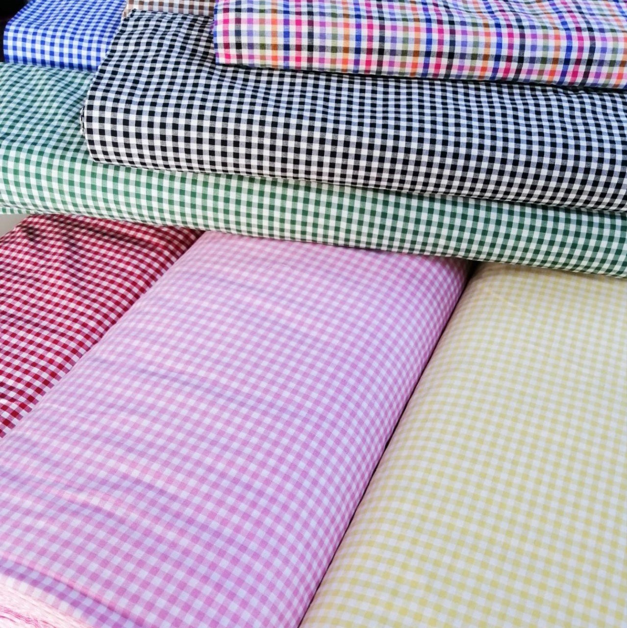 Küçük Kareli Zefir Kumaş