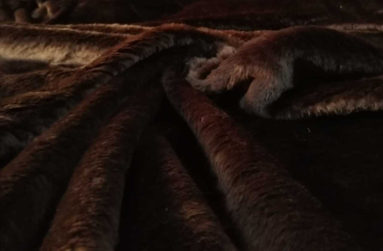 Kahverengi Kısa Tüylü Peluş