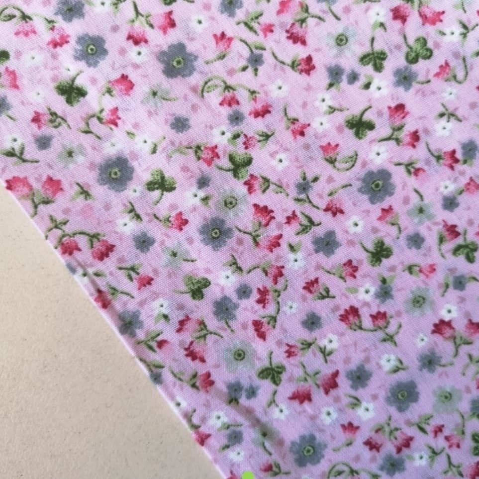 Minik Çiçekler poplin kumaş pembe