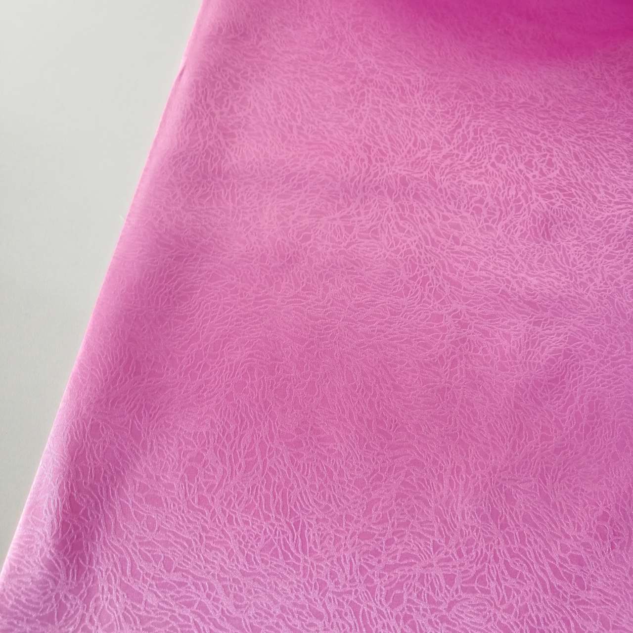 Pembe Deri Saten