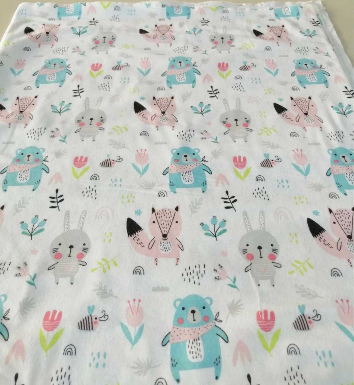 Tilkiler pazen kumaş