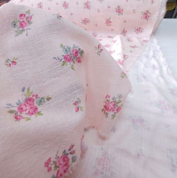 Pembe Çiçekli Pamuklu Keten