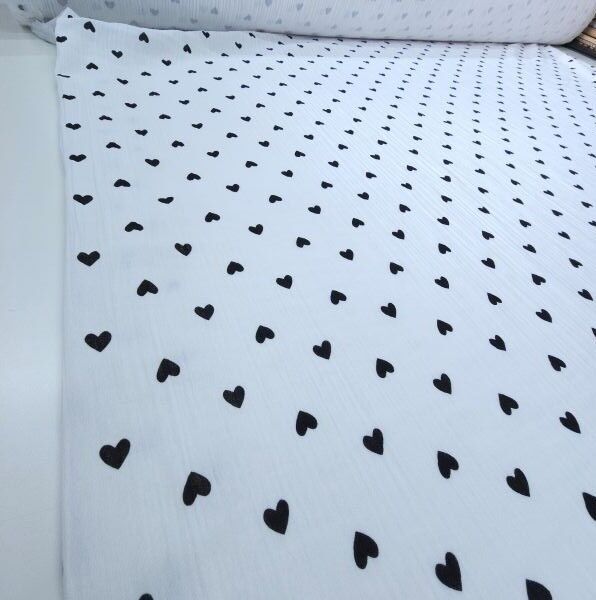 Çift Katlı Müslin Kumaş Siyah Kalpler