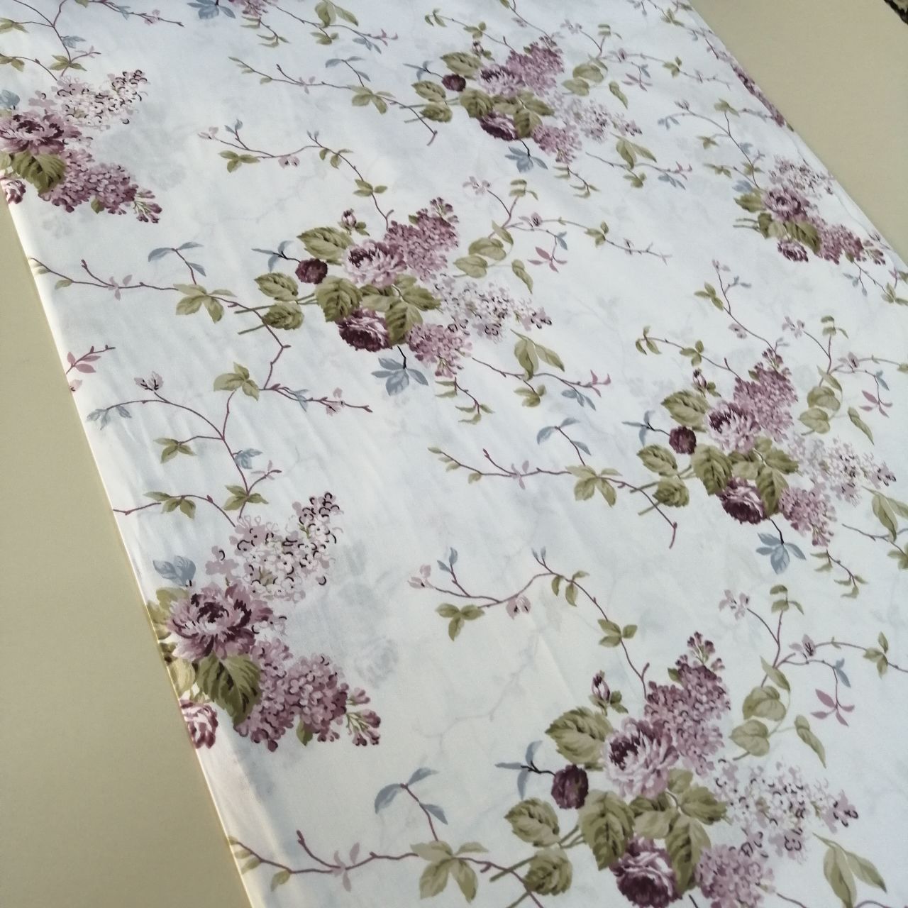 Canlı Güller Poplin Kumaş mor