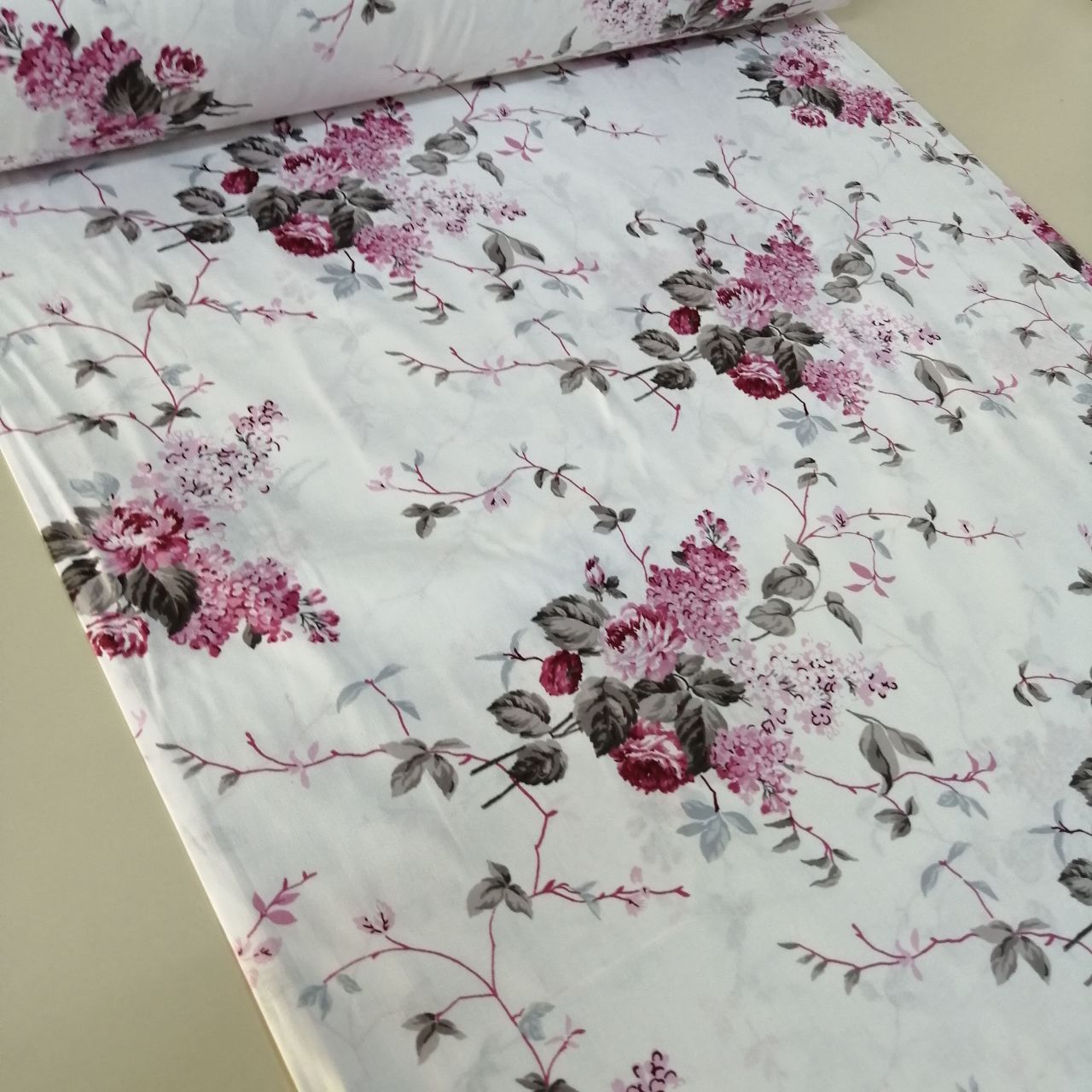 Canlı Güller Poplin Kumaş pembe