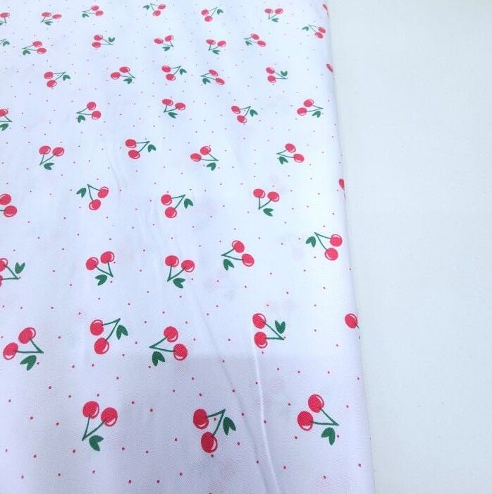 Meyve Şöleni Poplin Kumaş Kirazlar Kırmızı