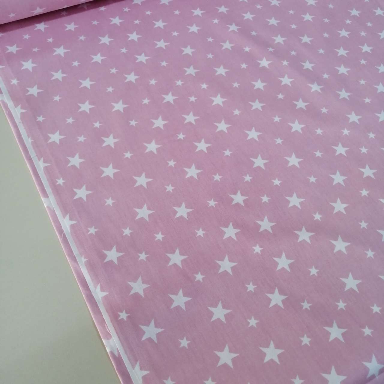 Yıldızlar Koyu Zemin pembe