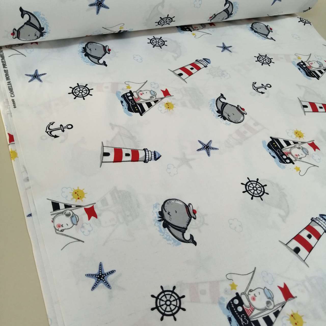 Tatlı Balinalar Poplin Kumaş