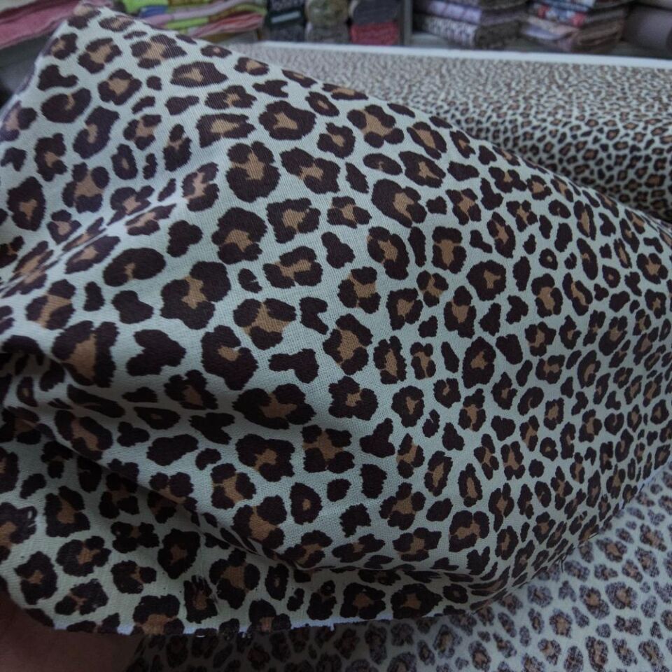 Poplin Kumaş Leopar