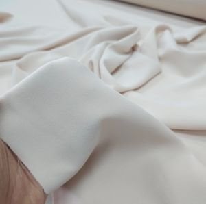 Koyu Krem Kumlu Krep Kumaş