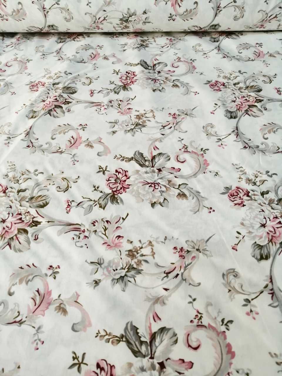 Soft Çiçekler Poplin Kumaş gül kurusu