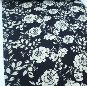Krem Güller Viskon Kumaş siyah