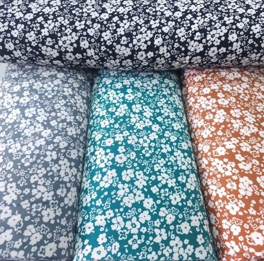 Faded Flowers Viskon Kumaş