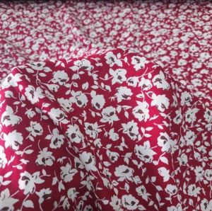 Sonbahar Çiçekleri Viskon Kumaş kırmızı