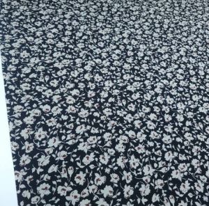 Sonbahar Çiçekleri Viskon Kumaş siyah