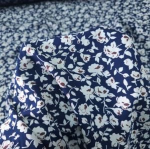 Sonbahar Çiçekleri Viskon Kumaş lacivert
