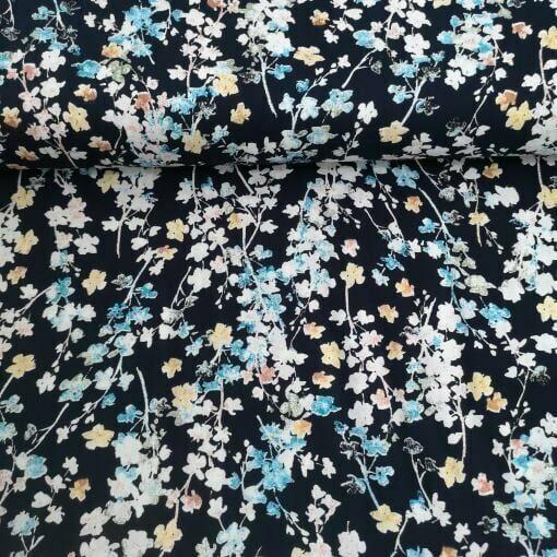 Toplu Papatyalar Viskon Kumaş lacivert