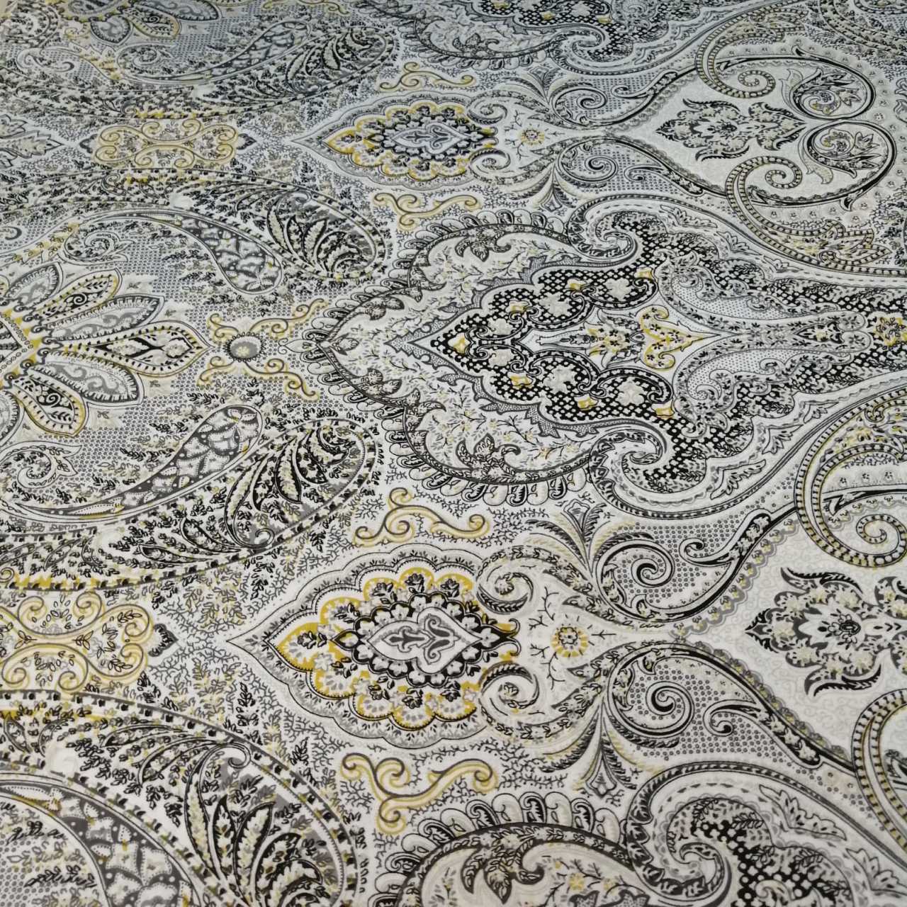 Otantik Desen Poplin Kumaş sarı