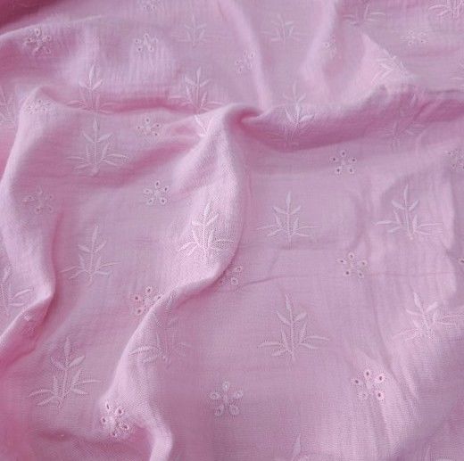 Pembe Nakışlı Çift Katlı Müslin Kumaş