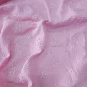 Pembe Nakışlı Çift Katlı Müslin Kumaş