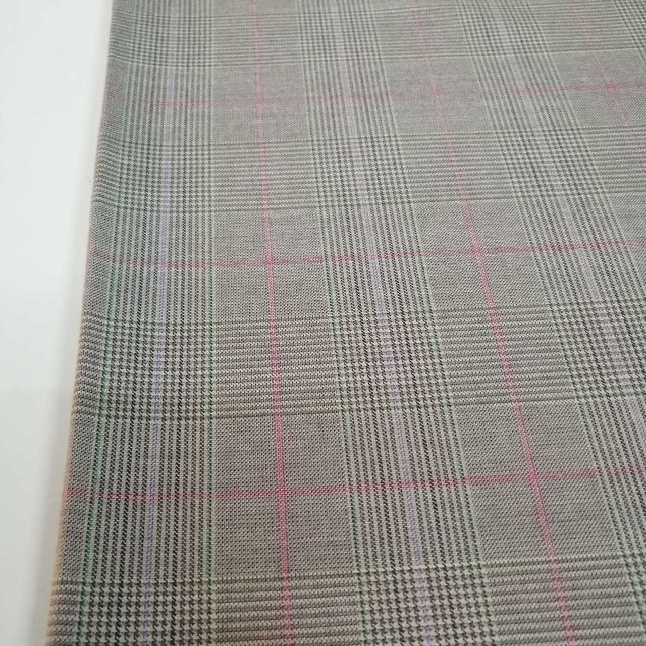 Pembe Çizgili Kumaş Tarzı Ekose