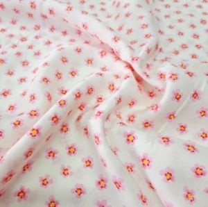 Uçuşan Çiçekler Floş Viskon