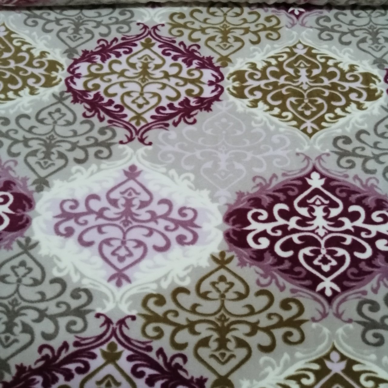 Damask Bordo Polar