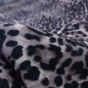 Kapitone Kumaş Leopar