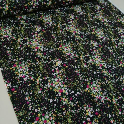 Toplu Güller Viskon Kumaş pembe