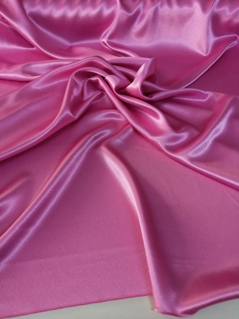 Pembe Saten Kumaş
