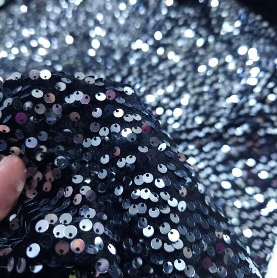 Pullu Kadife Kumaş Gümüş