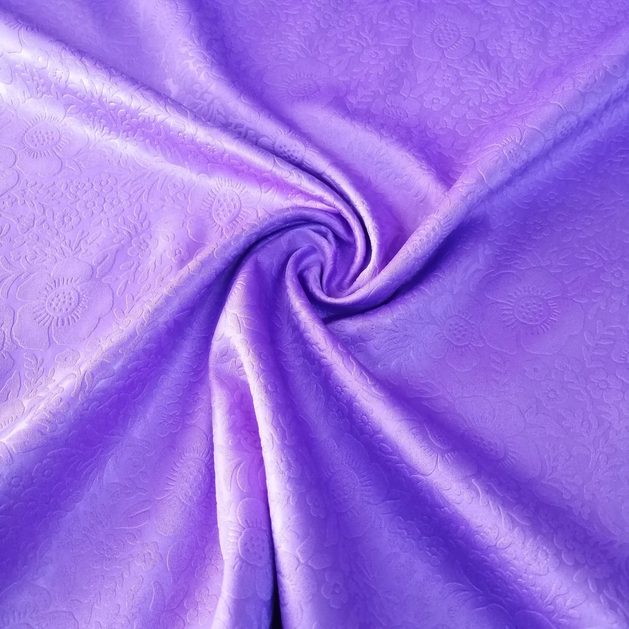Lila Gofre Masa Örtüsü