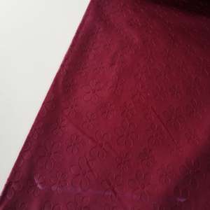 Bordo Gofre Masa Örtüsü